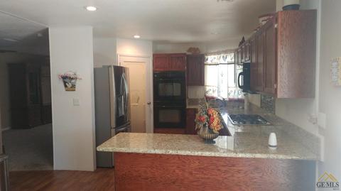 708 46th St, Bakersfield, CA 93301 photo 6
