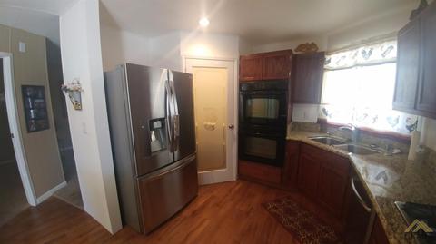 708 46th St, Bakersfield, CA 93301 photo 8