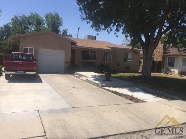 271 Walnut St, Shafter, CA 93263 photo 1