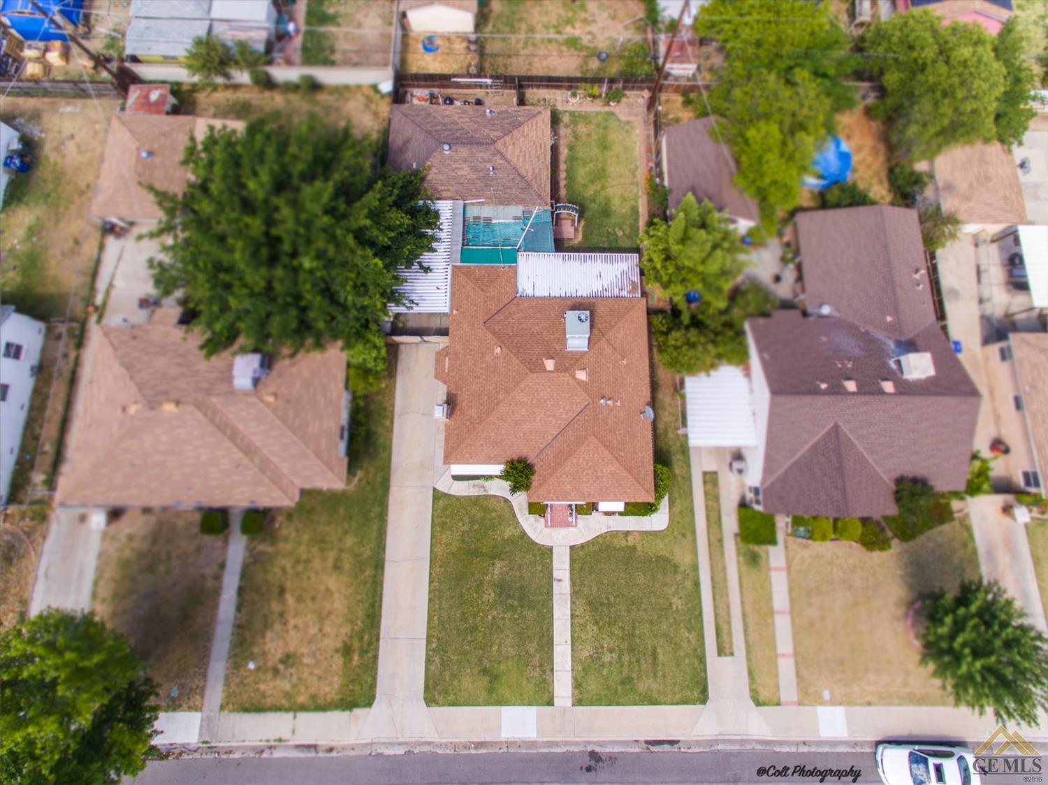 11 Wetherley Dr, Bakersfield, CA 93309 photo 2