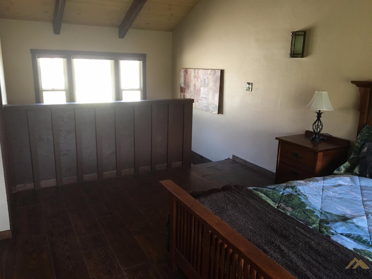 89 Meadow Lakes Dr, Tehachapi, CA 93561 photo 11