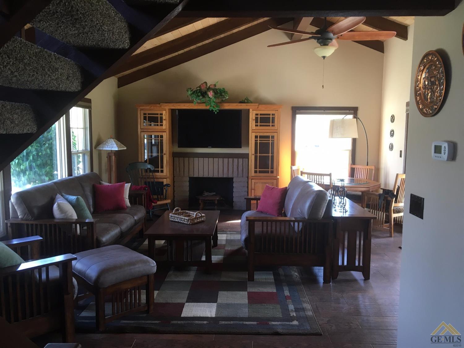 89 Meadow Lakes Dr, Tehachapi, CA 93561 photo 16