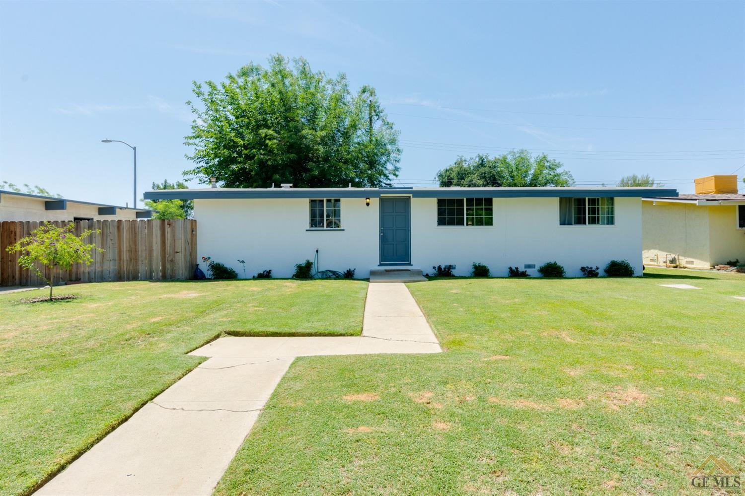 1 Candy St, Bakersfield, CA 93309 photo 1