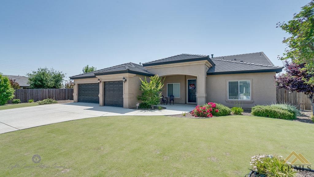 3121 Batch Ln, Bakersfield, CA 93312 photo 2