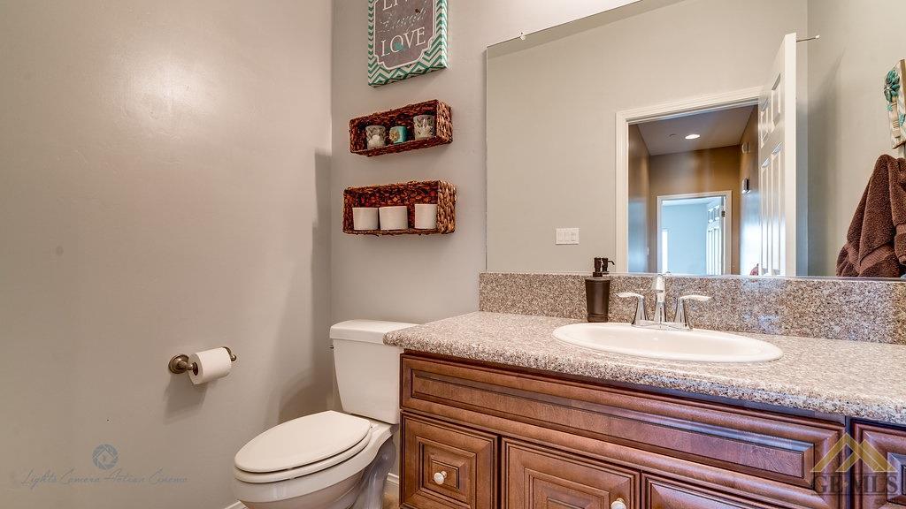 3121 Batch Ln, Bakersfield, CA 93312 photo 17