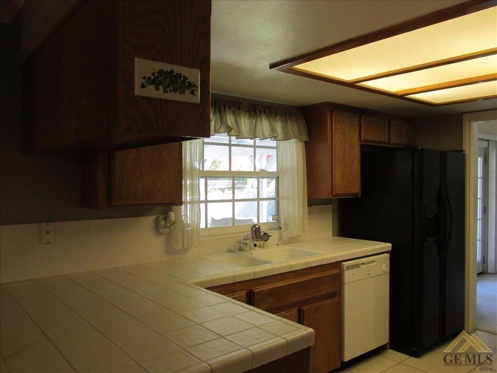 743 Silver Oak Dr, Tehachapi, CA 93561 photo 9
