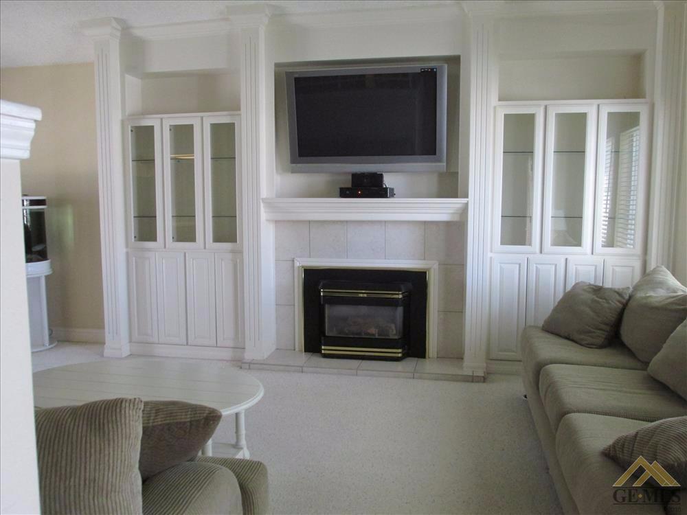743 Silver Oak Dr, Tehachapi, CA 93561 photo 3