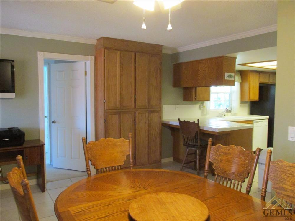 743 Silver Oak Dr, Tehachapi, CA 93561 photo 11