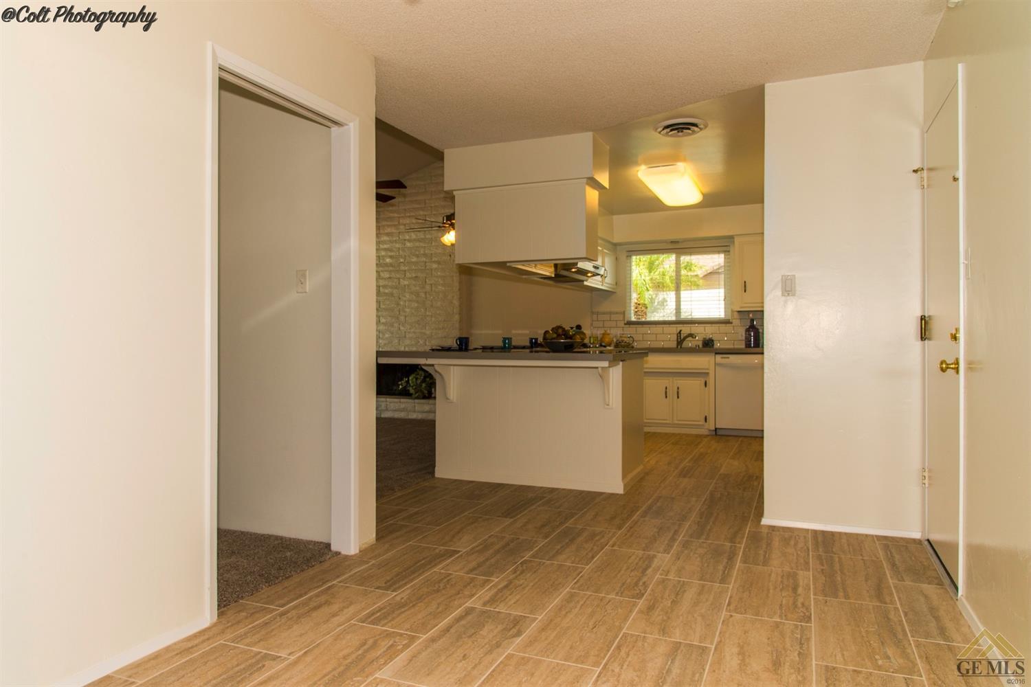 2401 Silver Dr, Bakersfield, CA 93306 photo 20