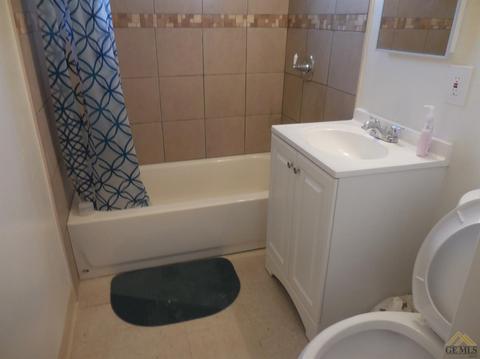 1007 Princeton St, Delano, CA 93215 photo 6