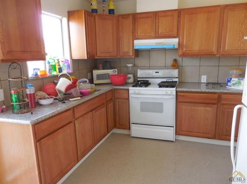 1007 Princeton St, Delano, CA 93215 photo 5