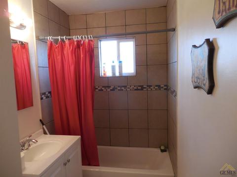 1007 Princeton St, Delano, CA 93215 photo 7