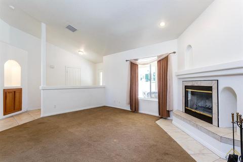 18041 Bowie St, Tehachapi, CA 93561 photo 7
