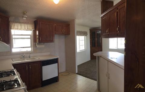 123 10th St #101, Taft, CA 93268 photo 4
