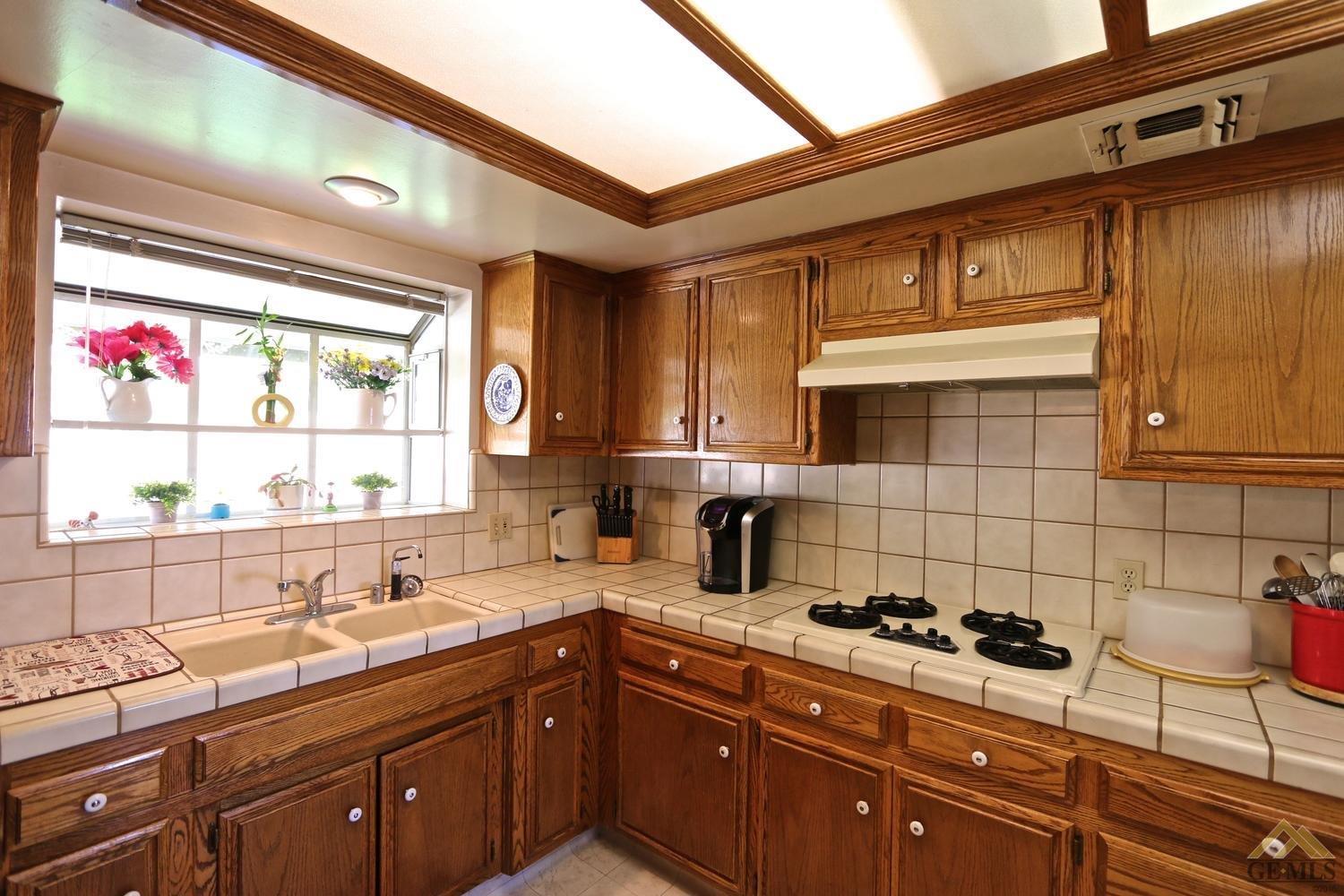 19340 Tucker Rd, Tehachapi, CA 93561 photo 9