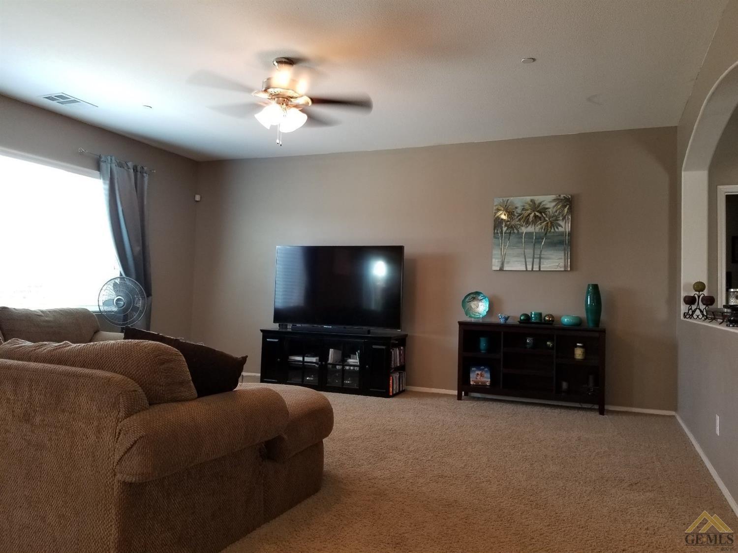 4806 Basque St, Bakersfield, CA 93313 photo 4