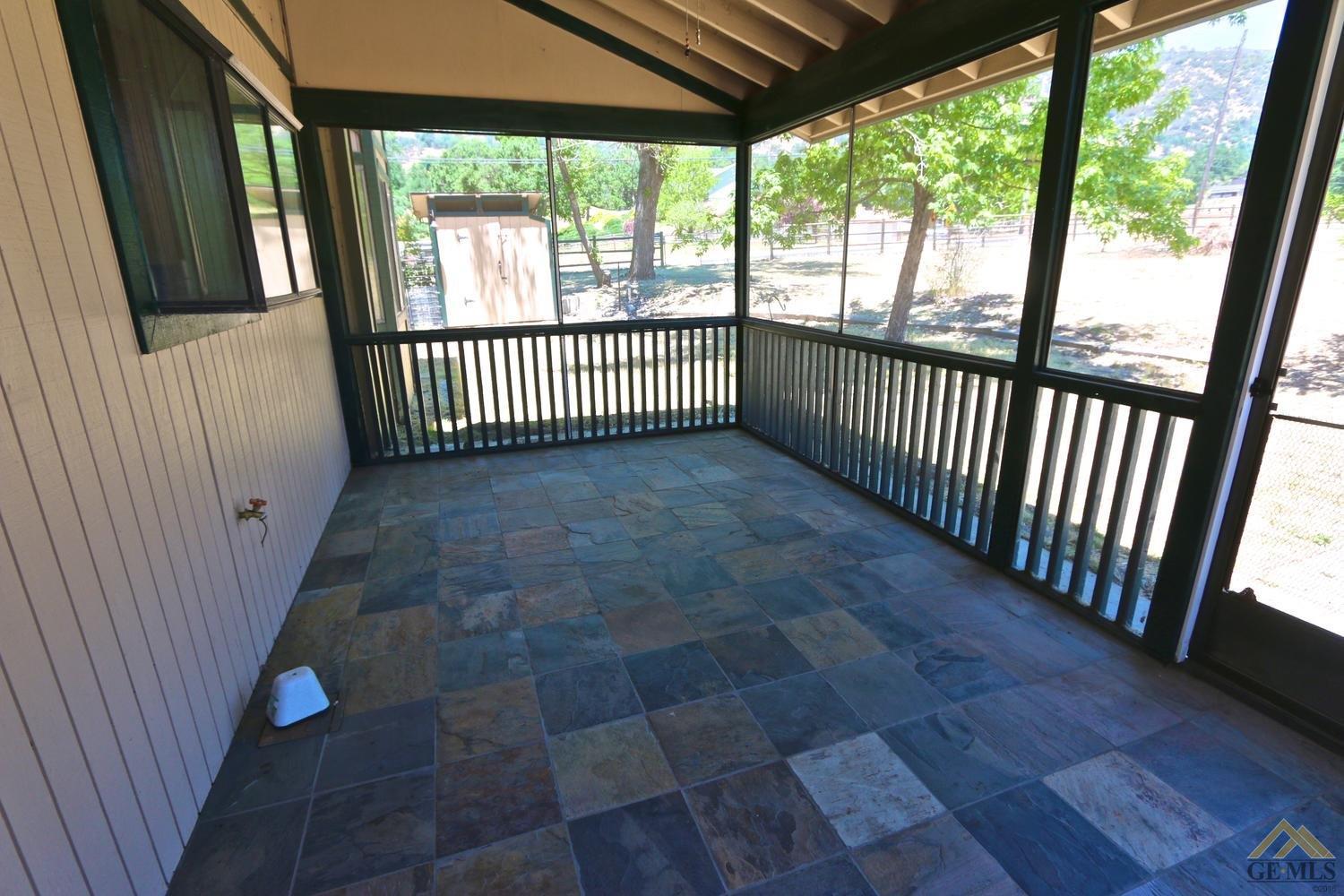 24180 San Juan Dr, Tehachapi, CA 93561 photo 28