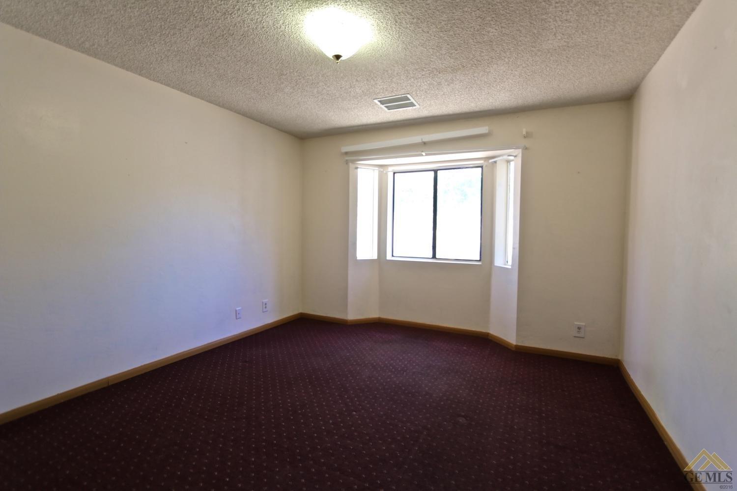 24180 San Juan Dr, Tehachapi, CA 93561 photo 13