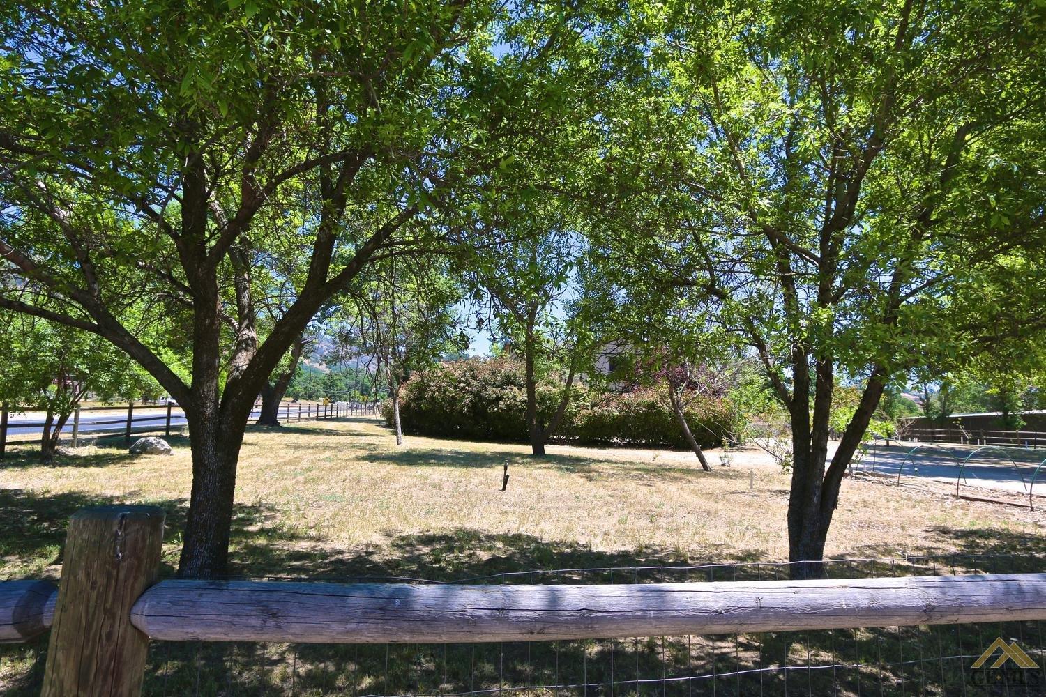24180 San Juan Dr, Tehachapi, CA 93561 photo 37