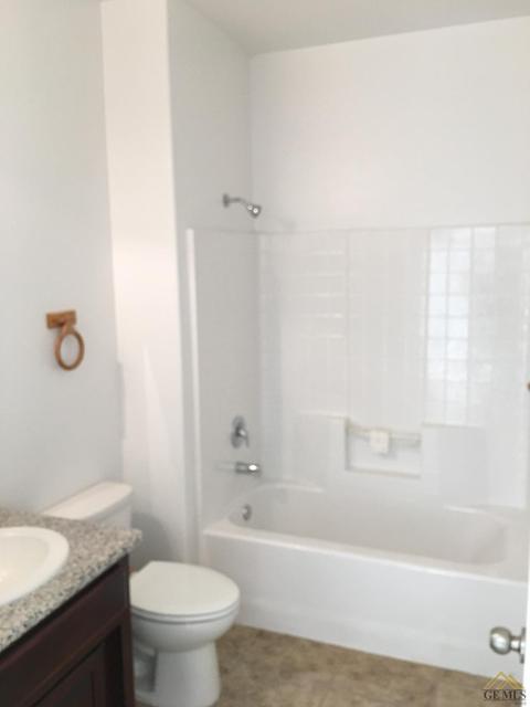 5500 Sawgrass Ct, Wasco, CA 93280 photo 7