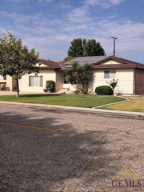 341 Pine St, Shafter, CA 93263 photo 1