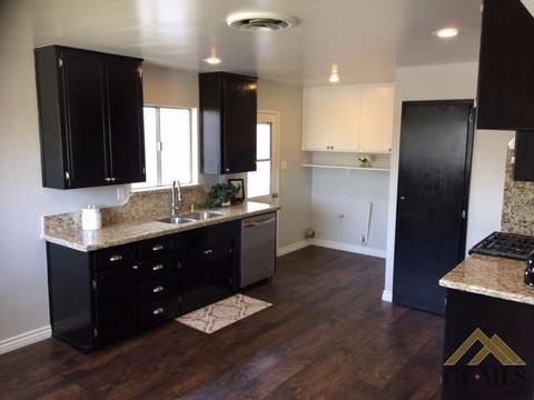 523 B St, Taft, CA 93268 photo 2