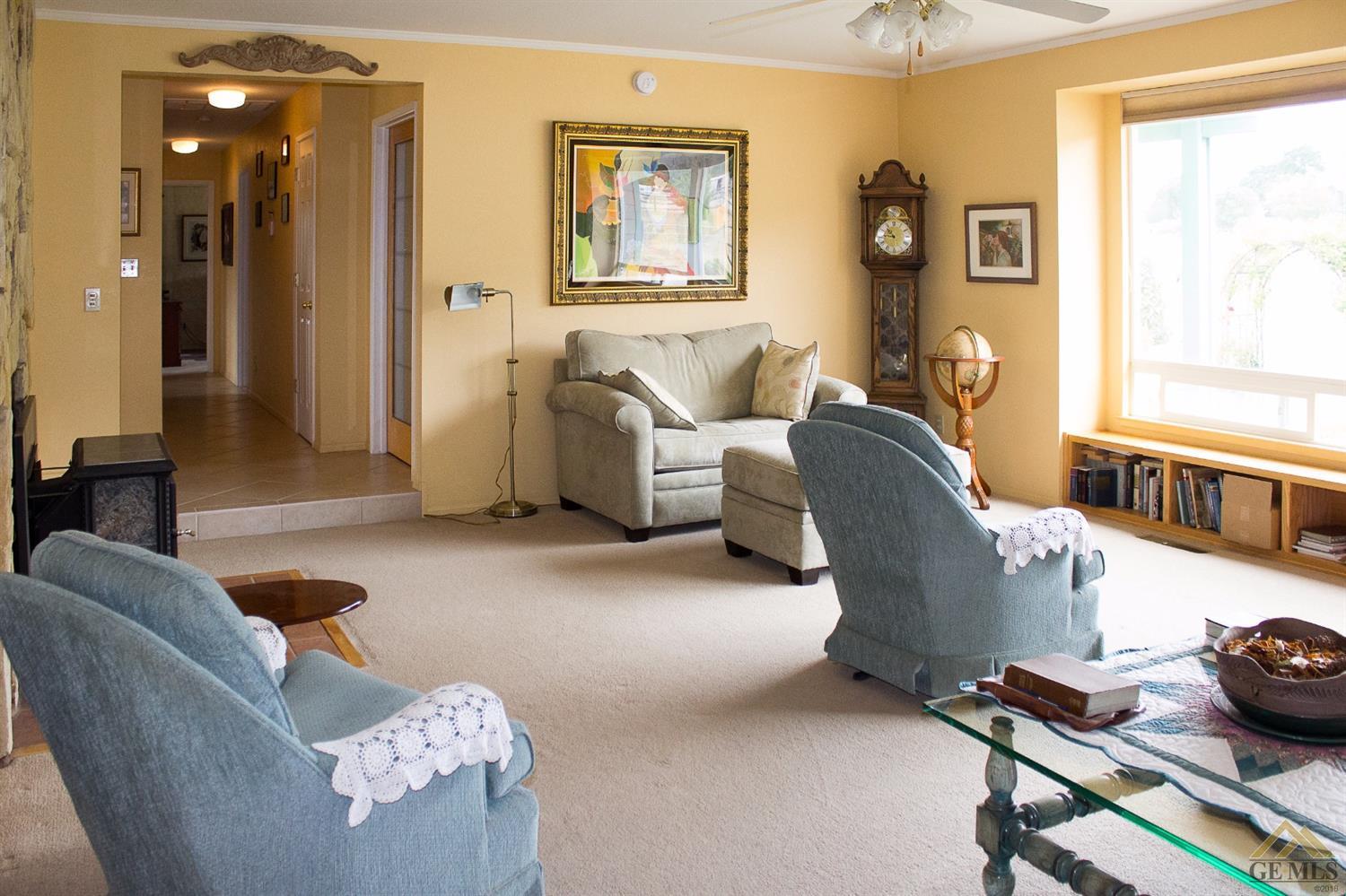 23921 San Juan Dr, Tehachapi, CA 93561 photo 7