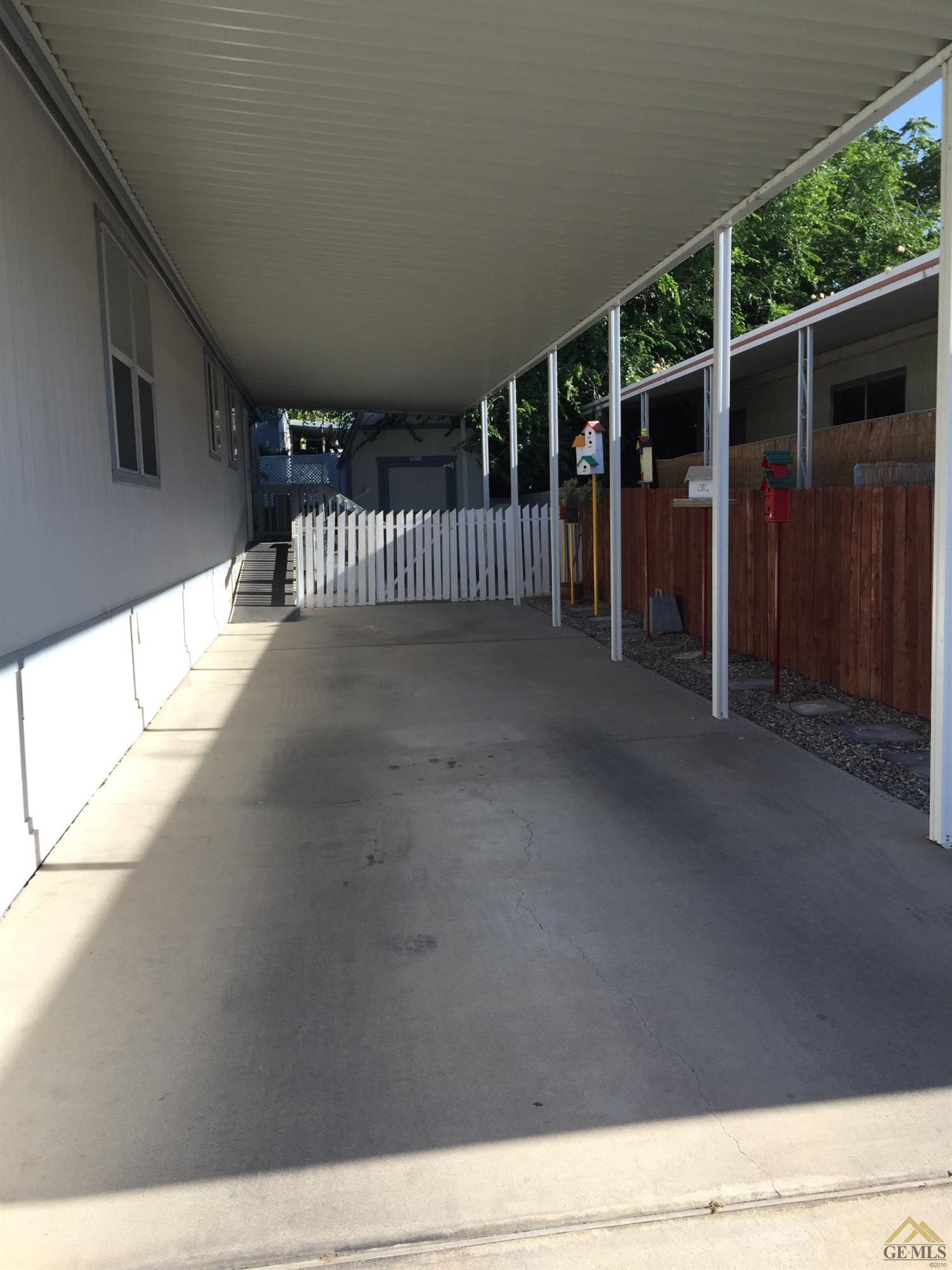 123 10th St #84, Taft, CA 93268 photo 2