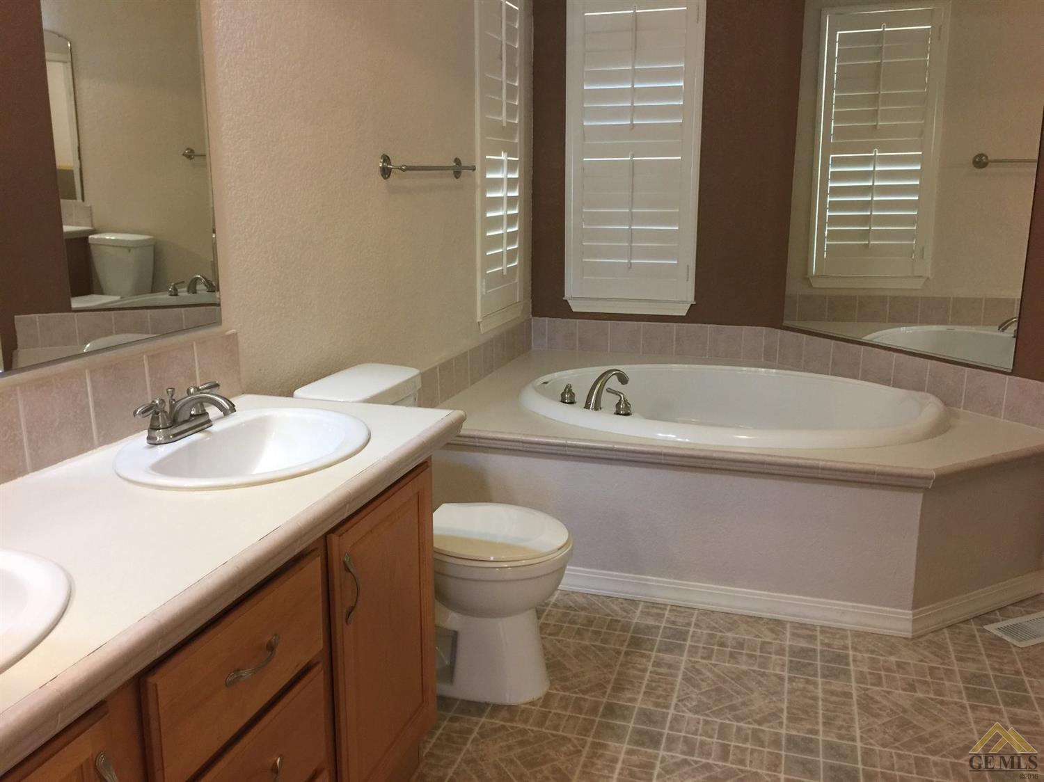 123 10th St #84, Taft, CA 93268 photo 15