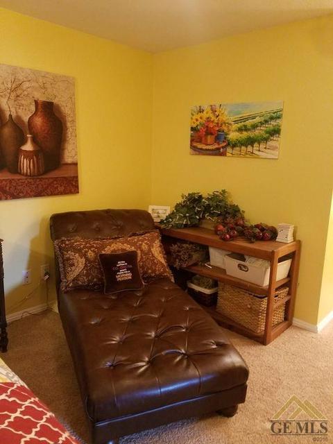 321 S 10th St, Taft, CA 93268 photo 9
