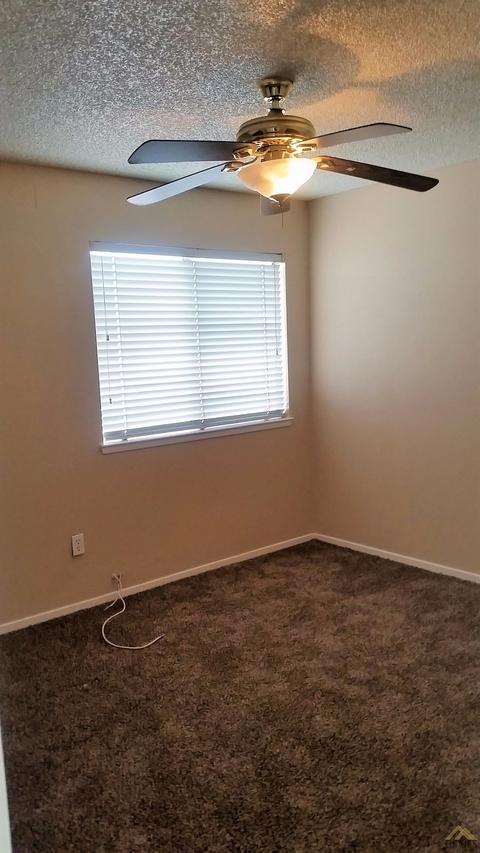 6512 Pine View Dr, Bakersfield, CA 93307 photo 9