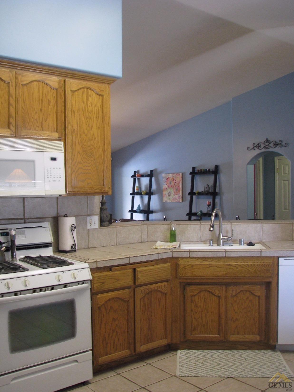 10000 Jersey Bounce Dr, Bakersfield, CA 93312 photo 7