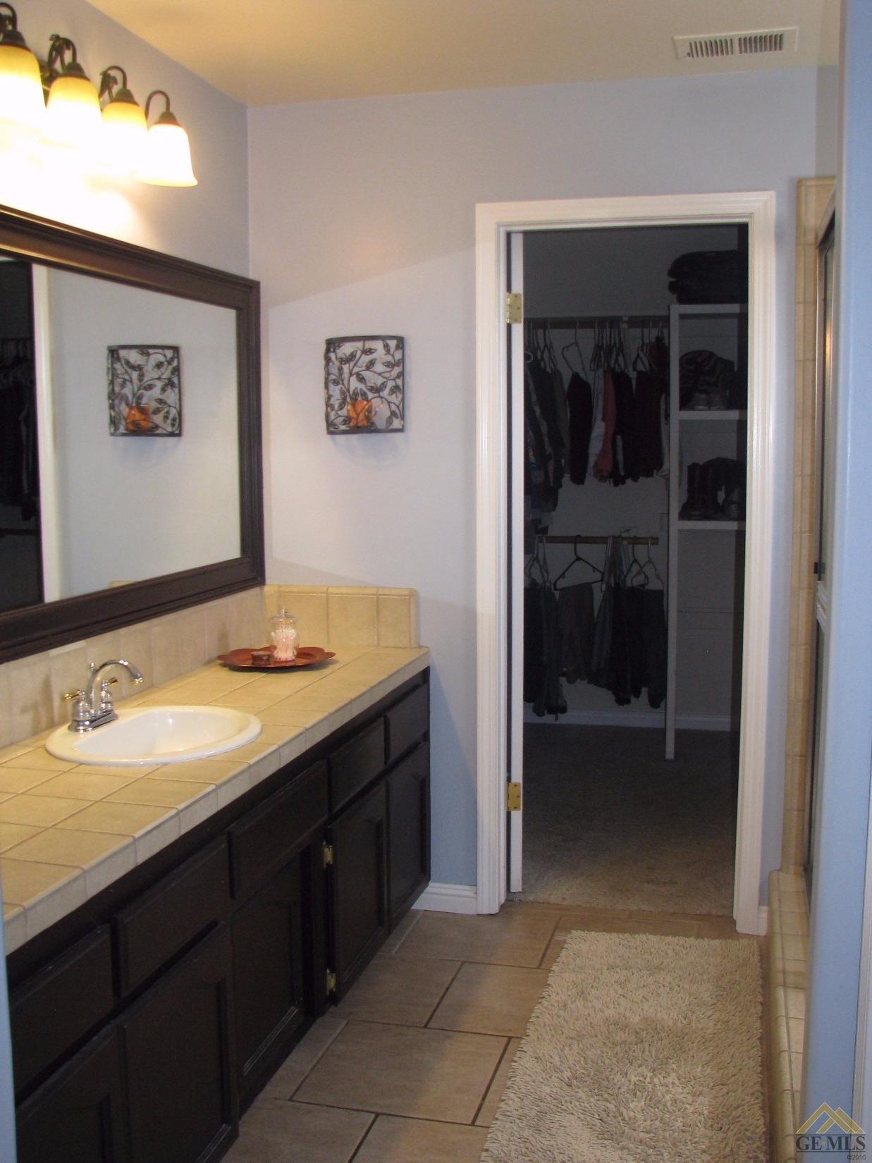 10000 Jersey Bounce Dr, Bakersfield, CA 93312 photo 18