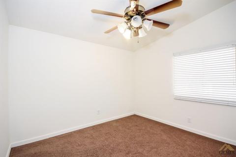 708 Willow Dr, Bakersfield, CA 93308 photo 15