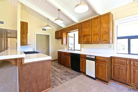 23101 Dart Dr, Tehachapi, CA 93561 photo 11