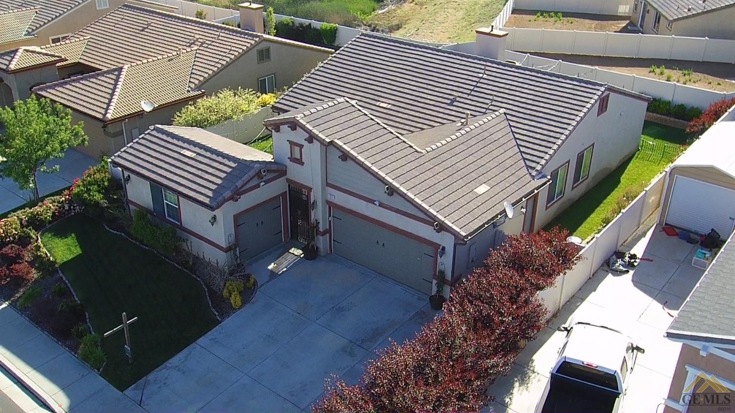 1214 Contrada Ln, Tehachapi, CA 93561 photo 2