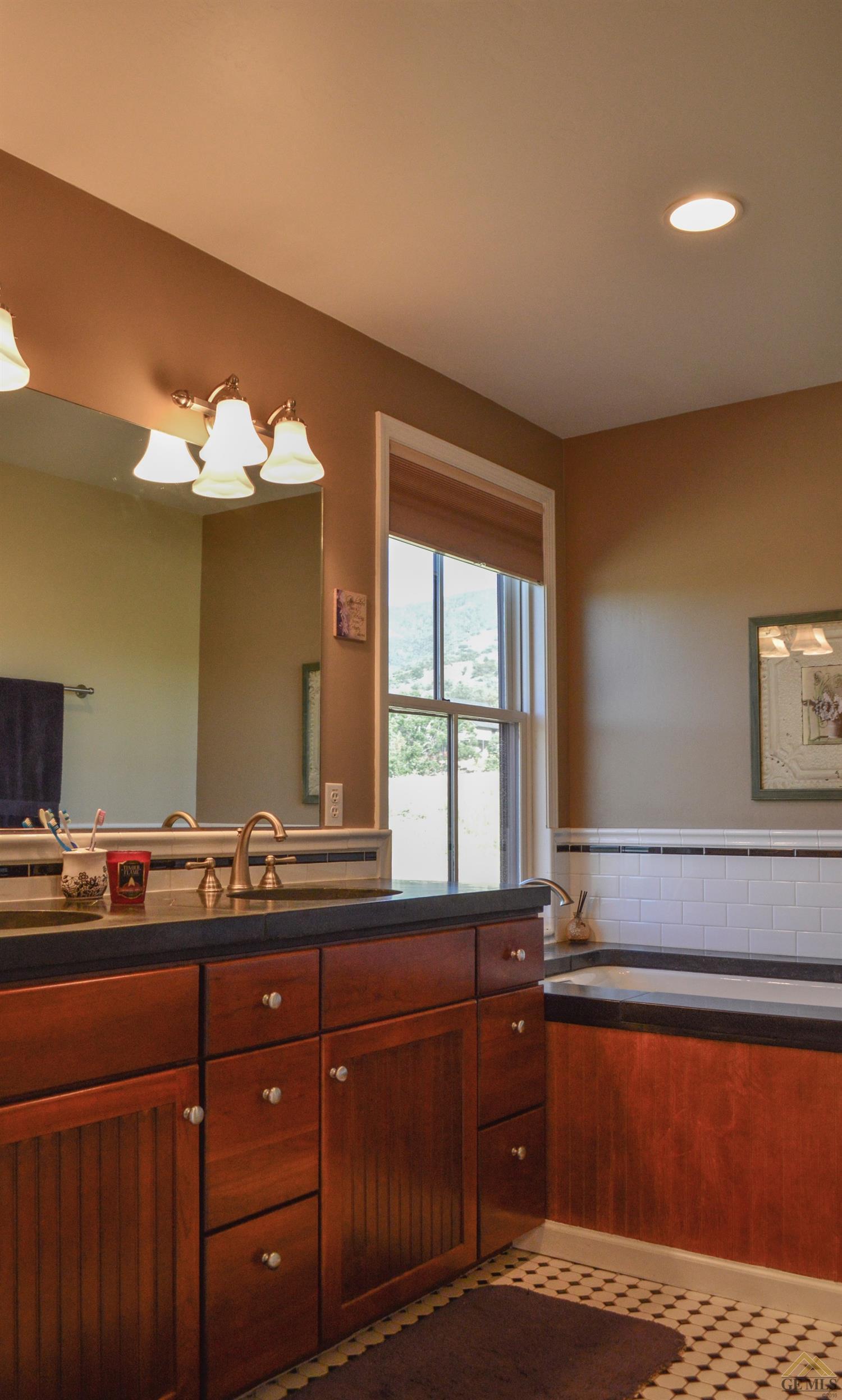 27840 Preakness Dr, Tehachapi, CA 93561 photo 21