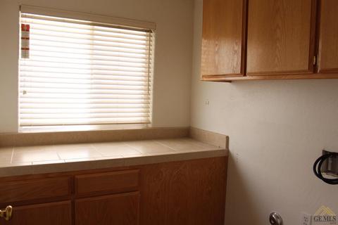 2104 Boyington Way, Bakersfield, CA 93301 photo 9