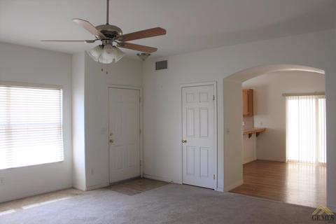 2104 Boyington Way, Bakersfield, CA 93301 photo 3