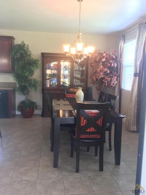 2806 Rising Mist Ln, Bakersfield, CA 93313 photo 15