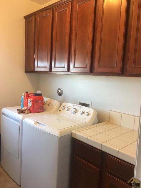 2806 Rising Mist Ln, Bakersfield, CA 93313 photo 9