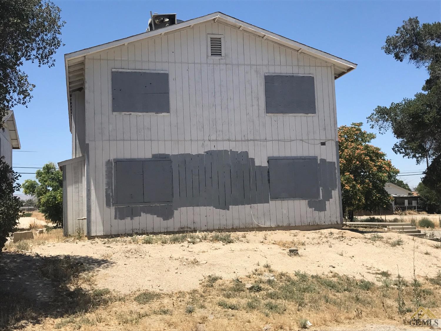 313 Madison St, Taft, CA 93268 photo 1