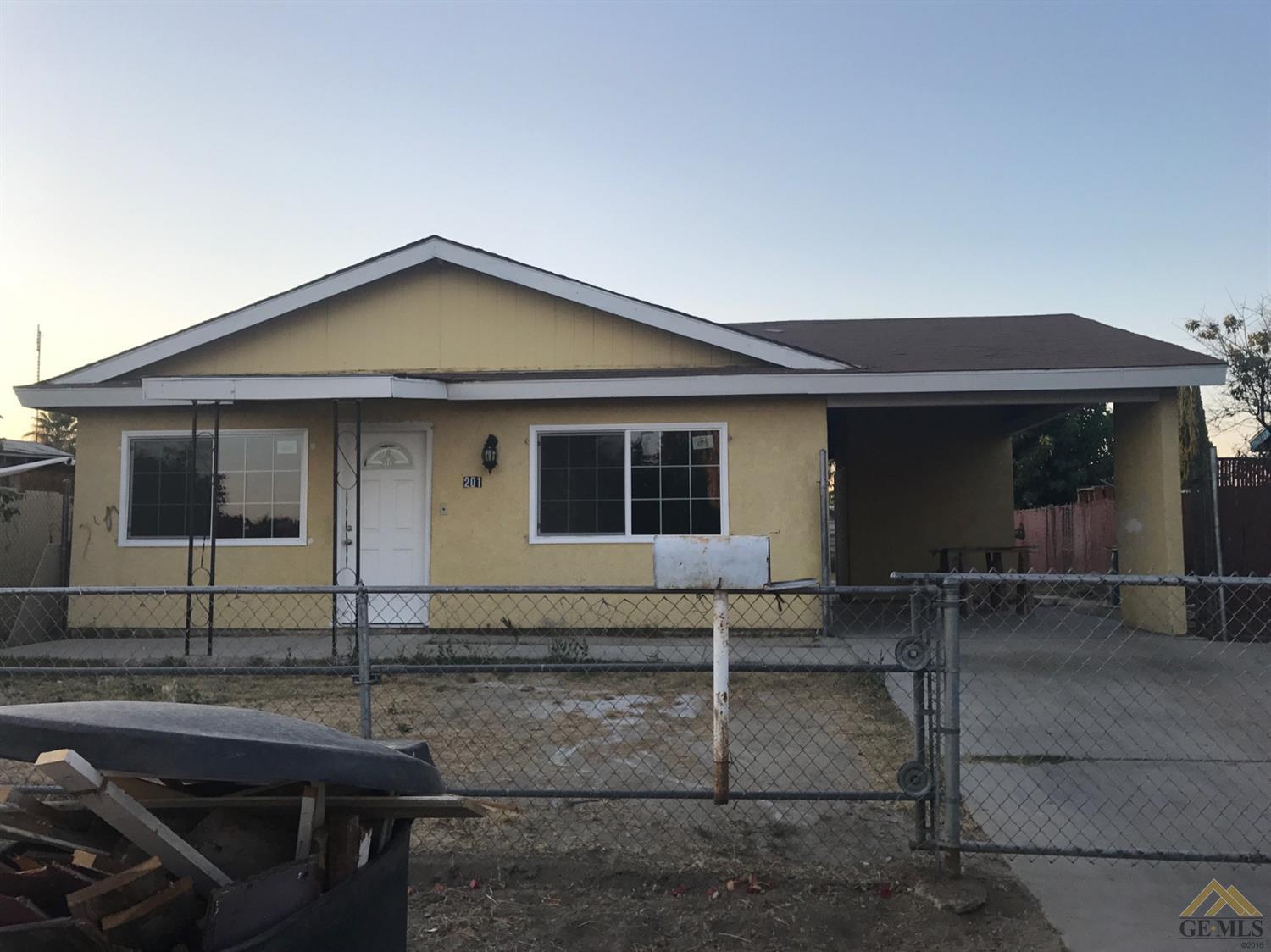 201 20th Ave, Delano, CA 93215 photo 1