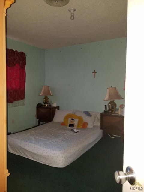 8808 Jeffry Ave, Lamont, CA 93241 photo 3