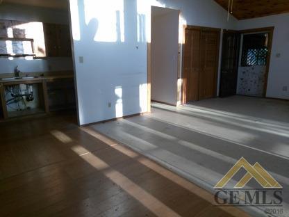 33775 Little Valley Rd, Caliente, CA 93518 photo 4