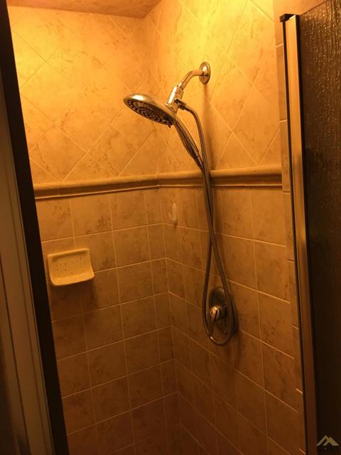 2425 Spruce St, Bakersfield, CA 93301 photo 8