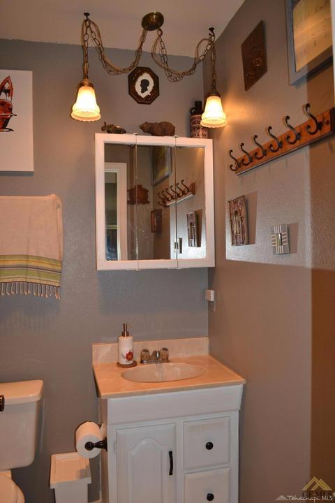 19850 Piedra Dr, Tehachapi, CA 93561 photo 13