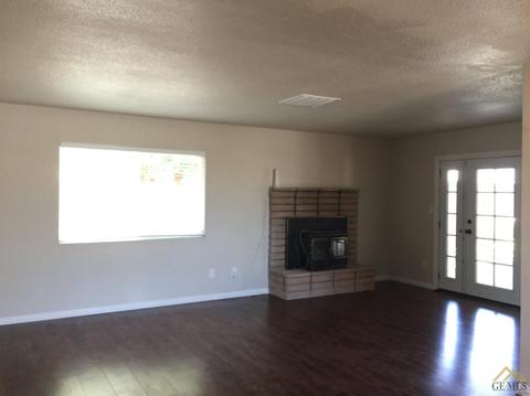 523 Harrison St, Taft, CA 93268 photo 9