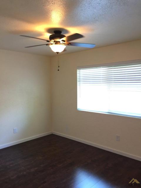 523 Harrison St, Taft, CA 93268 photo 19