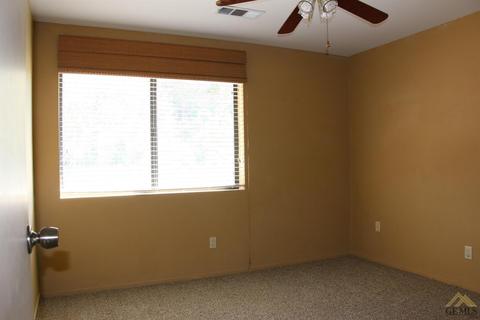 727 Philippine St, Taft, CA 93268 photo 13
